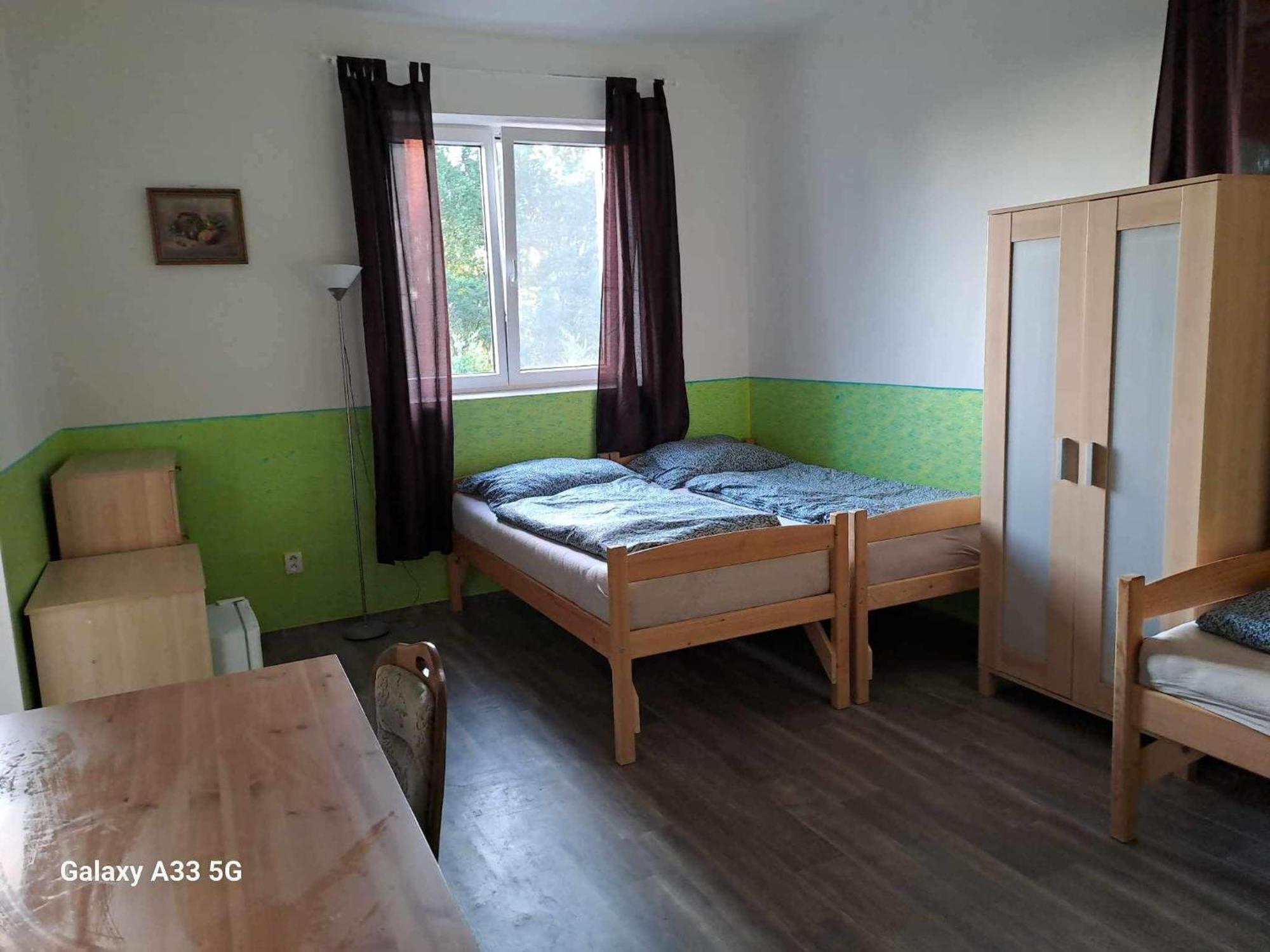 Penzion U Jezera Hotel กอนสตันติโนวี ลาซเย ภายนอก รูปภาพ